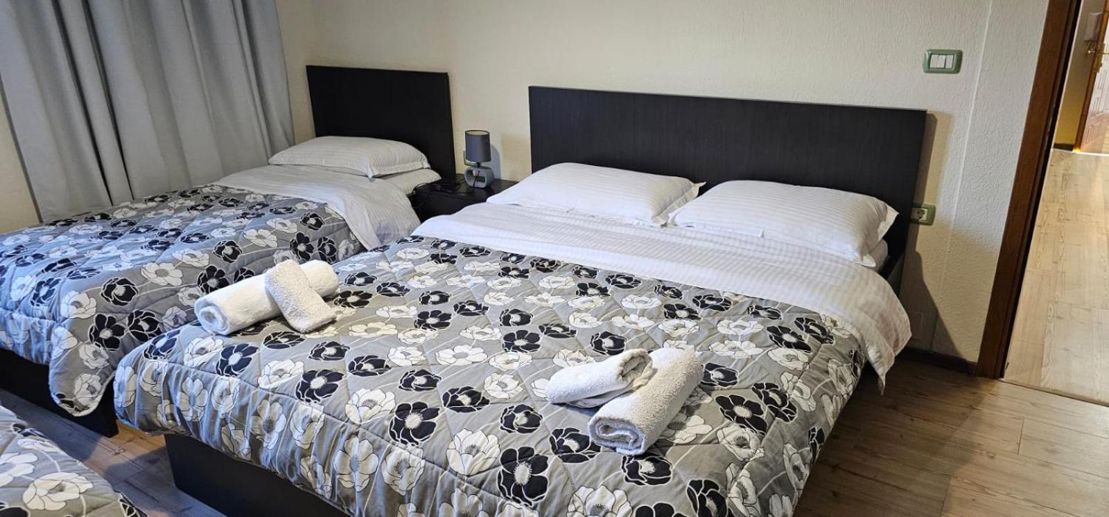 Hotel Sofra Gjirokastër Екстериор снимка