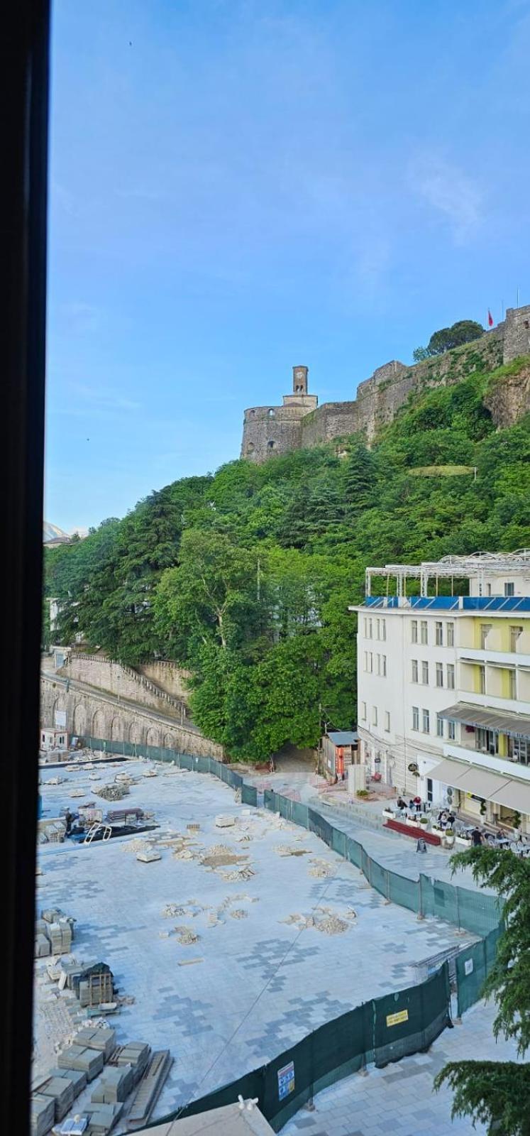 Hotel Sofra Gjirokastër Екстериор снимка