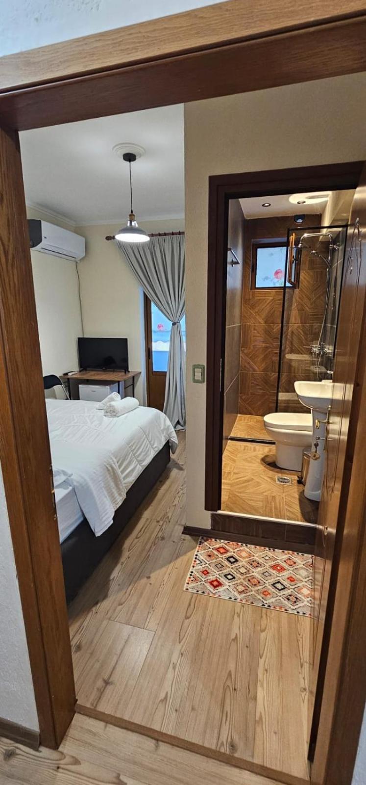 Hotel Sofra Gjirokastër Екстериор снимка