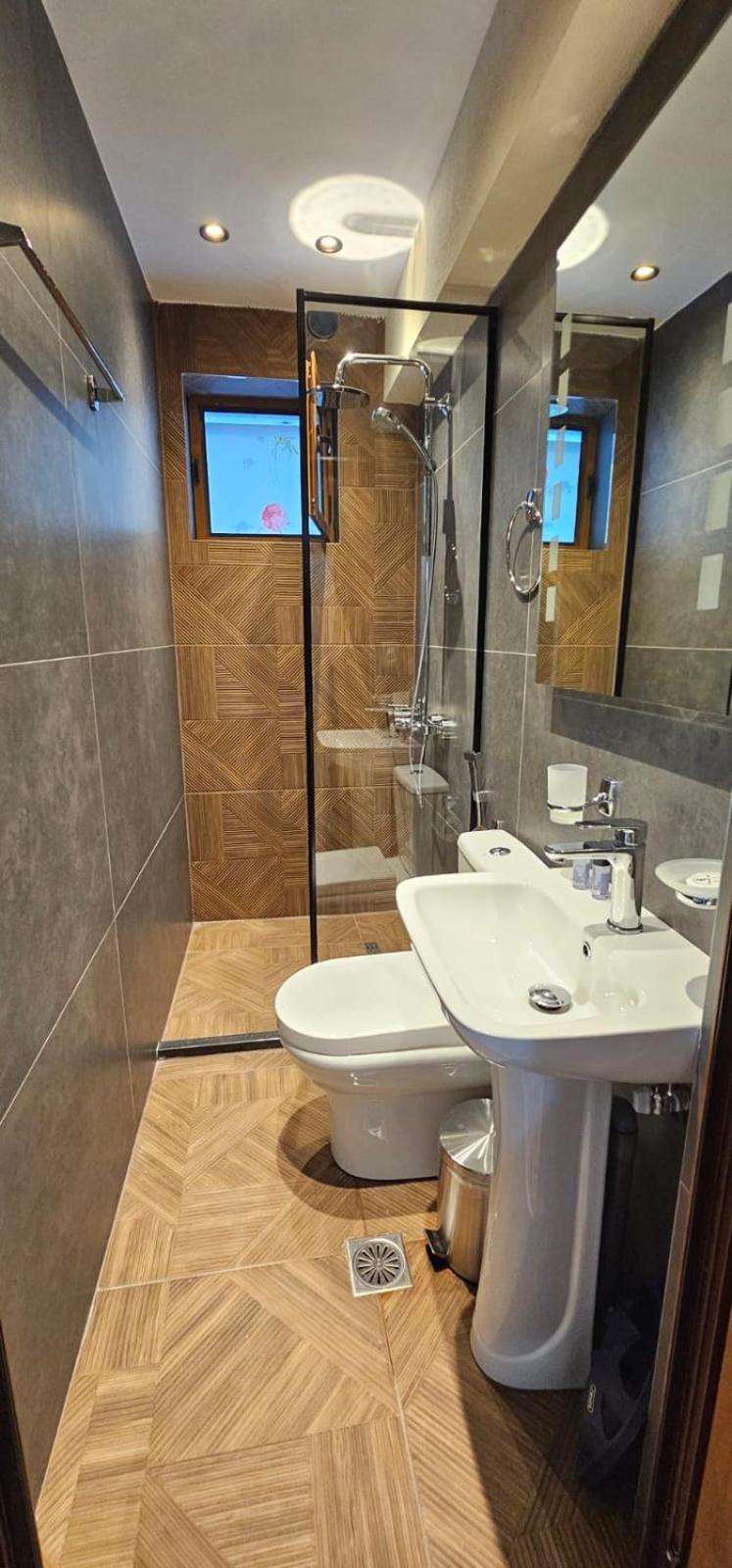 Hotel Sofra Gjirokastër Екстериор снимка