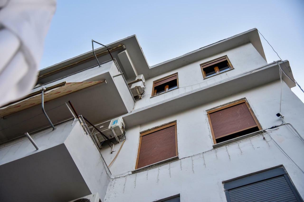 Hotel Sofra Gjirokastër Екстериор снимка